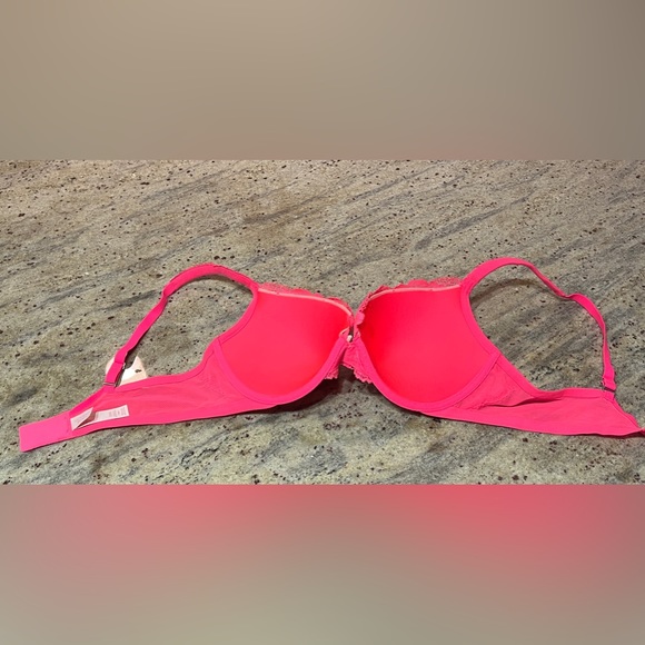 NWOT Body By Victoria Push-Up bra 38D - Picture 5 of 5